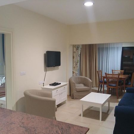 Royal Blue Hotel & Spa Geroskipou Екстериор снимка
