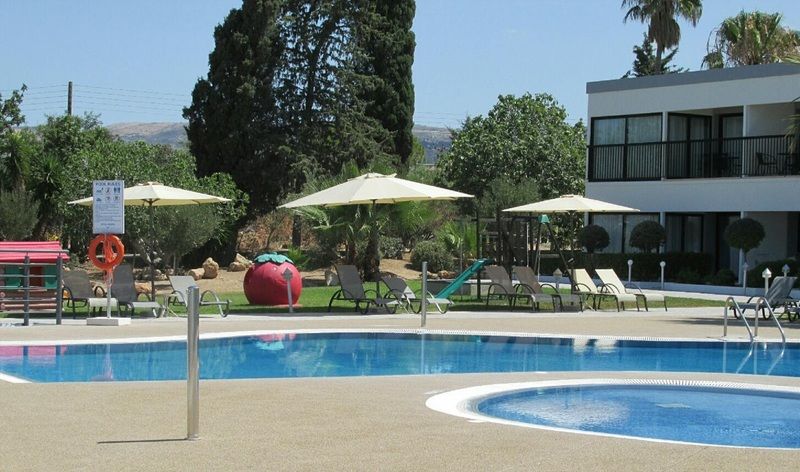 Royal Blue Hotel & Spa Geroskipou Екстериор снимка