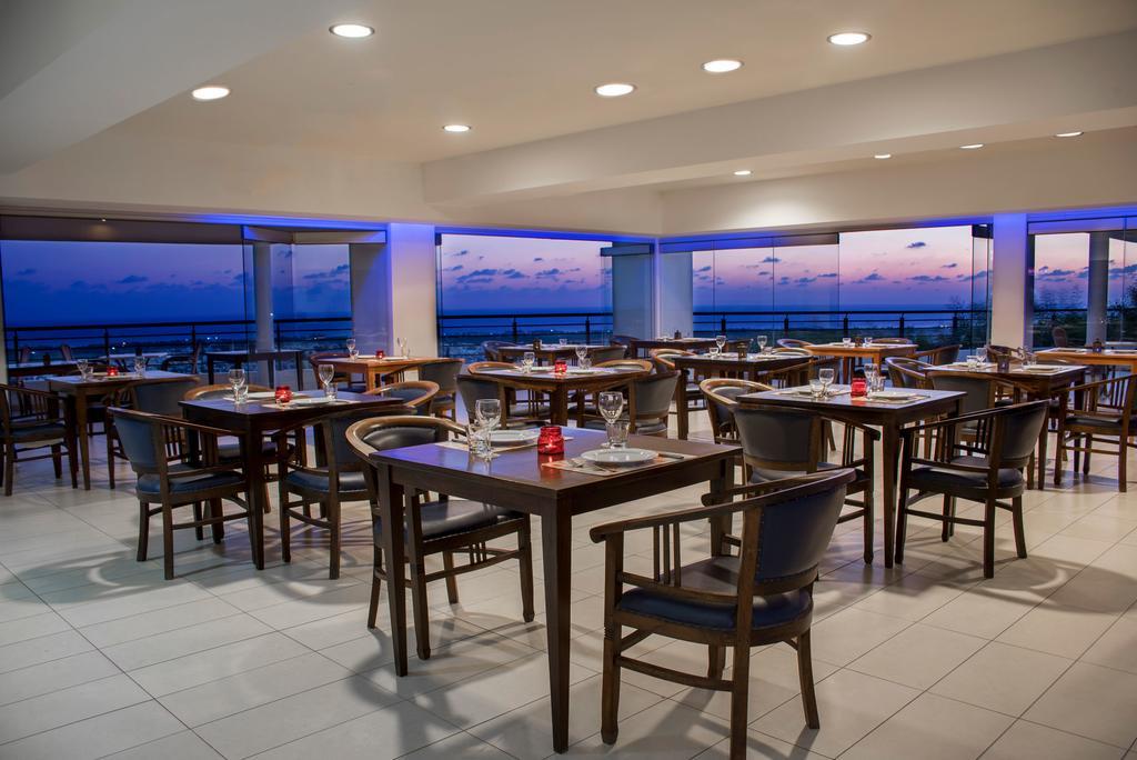 Royal Blue Hotel & Spa Geroskipou Екстериор снимка