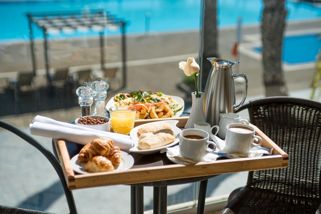 Royal Blue Hotel & Spa Geroskipou Екстериор снимка