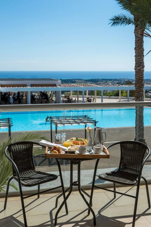Royal Blue Hotel & Spa Geroskipou Екстериор снимка