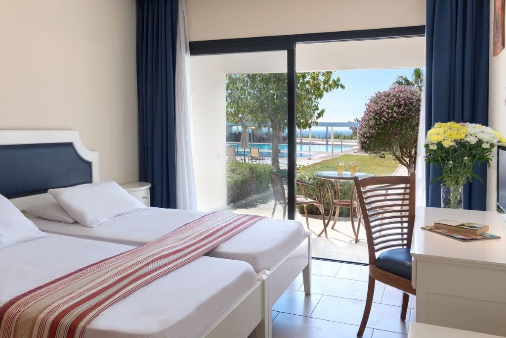 Royal Blue Hotel & Spa Geroskipou Екстериор снимка