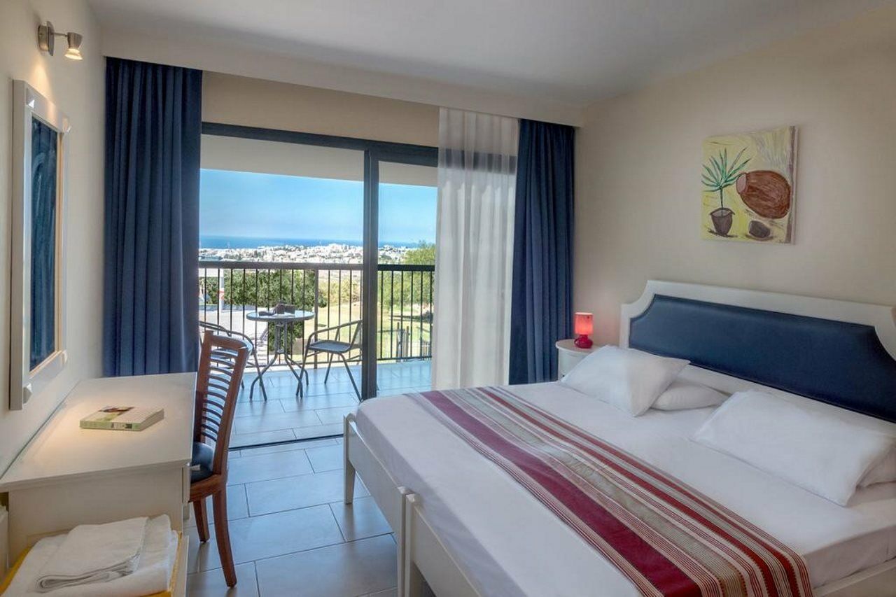 Royal Blue Hotel & Spa Geroskipou Екстериор снимка
